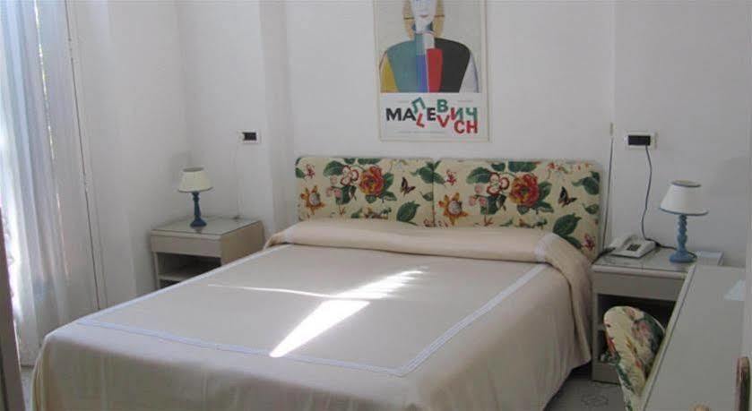 Piccolo Hotel Forte dei Marmi Zewnętrze zdjęcie